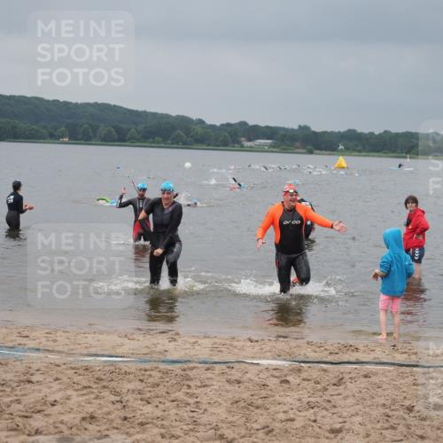 23.06.2024 - Viking Triathlon KatJ http://msf.ph/oto/6354898 23.06.2024 10:30:35 Schwimmen 324, 482, 656 meine-sportfotos.de