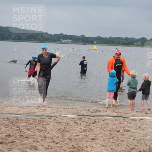 23.06.2024 - Viking Triathlon KatJ http://msf.ph/oto/6354919 23.06.2024 10:30:37 Schwimmen 324, 482, 656 meine-sportfotos.de
