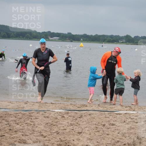 23.06.2024 - Viking Triathlon KatJ http://msf.ph/oto/6354933 23.06.2024 10:30:38 Schwimmen 324, 482, 656 meine-sportfotos.de