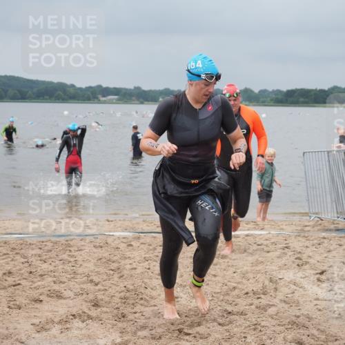 23.06.2024 - Viking Triathlon KatJ http://msf.ph/oto/6354950 23.06.2024 10:30:40 Schwimmen 324, 482, 656 meine-sportfotos.de