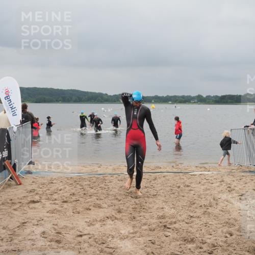 23.06.2024 - Viking Triathlon KatJ http://msf.ph/oto/6354976 23.06.2024 10:30:45 Schwimmen 482, 656 meine-sportfotos.de
