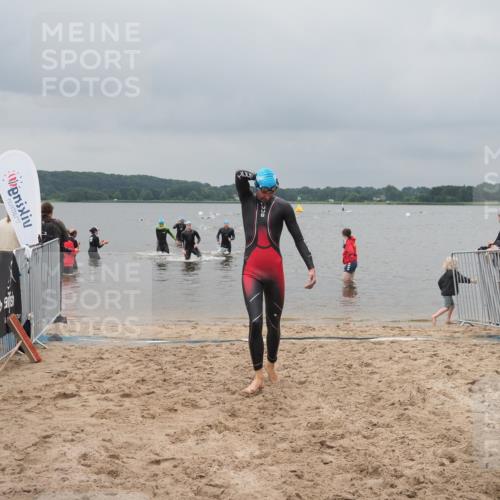 23.06.2024 - Viking Triathlon KatJ http://msf.ph/oto/6354978 23.06.2024 10:30:45 Schwimmen 482, 656 meine-sportfotos.de