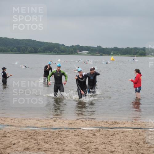23.06.2024 - Viking Triathlon KatJ http://msf.ph/oto/6354995 23.06.2024 10:30:52 Schwimmen 8, 144, 295 meine-sportfotos.de