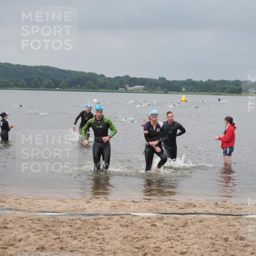 23.06.2024 - Viking Triathlon KatJ http://msf.ph/oto/6354997 23.06.2024 10:30:53 Schwimmen 8, 144, 295 meine-sportfotos.de