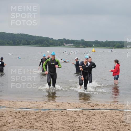 23.06.2024 - Viking Triathlon KatJ http://msf.ph/oto/6355007 23.06.2024 10:30:54 Schwimmen 8, 144, 295 meine-sportfotos.de
