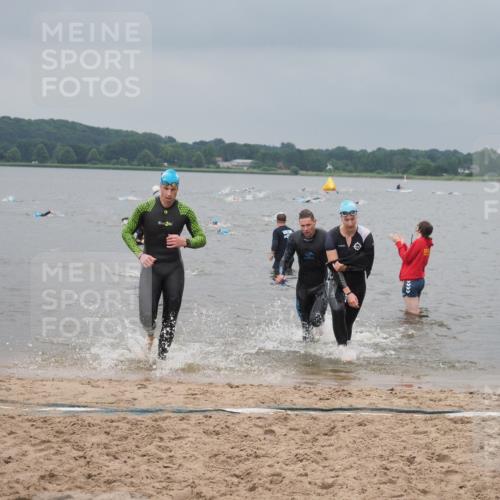23.06.2024 - Viking Triathlon KatJ http://msf.ph/oto/6355016 23.06.2024 10:30:55 Schwimmen 8, 51, 144, 295 meine-sportfotos.de