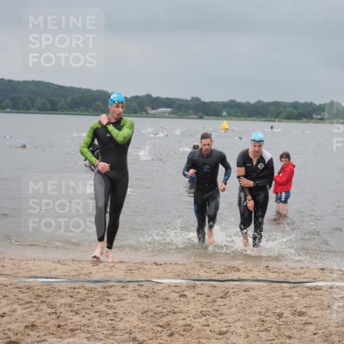 23.06.2024 - Viking Triathlon KatJ http://msf.ph/oto/6355031 23.06.2024 10:30:56 Schwimmen 8, 51, 144, 295 meine-sportfotos.de