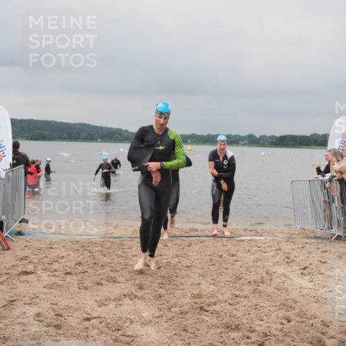 23.06.2024 - Viking Triathlon KatJ http://msf.ph/oto/6355046 23.06.2024 10:30:58 Schwimmen 8, 51, 144, 295 meine-sportfotos.de