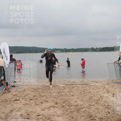 23.06.2024 - Viking Triathlon KatJ http://msf.ph/oto/6355075 23.06.2024 10:31:06 Schwimmen 51, 627 meine-sportfotos.de