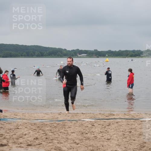 23.06.2024 - Viking Triathlon KatJ http://msf.ph/oto/6355110 23.06.2024 10:31:12 Schwimmen 499, 627 meine-sportfotos.de