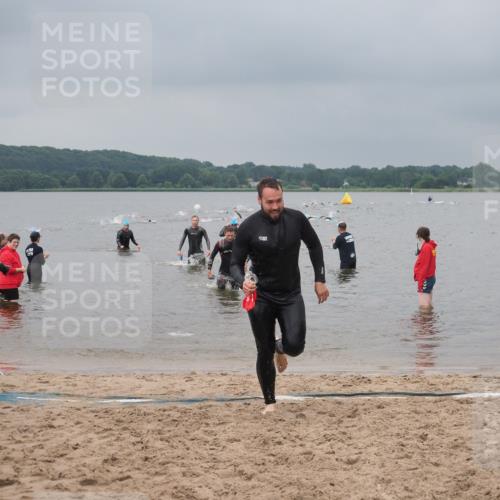 23.06.2024 - Viking Triathlon KatJ http://msf.ph/oto/6355122 23.06.2024 10:31:13 Schwimmen 499, 627 meine-sportfotos.de