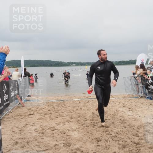 23.06.2024 - Viking Triathlon KatJ http://msf.ph/oto/6355126 23.06.2024 10:31:14 Schwimmen 499, 627 meine-sportfotos.de