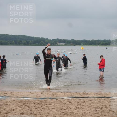 23.06.2024 - Viking Triathlon KatJ http://msf.ph/oto/6355145 23.06.2024 10:31:19 Schwimmen 458, 499 meine-sportfotos.de
