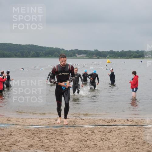 23.06.2024 - Viking Triathlon KatJ http://msf.ph/oto/6355146 23.06.2024 10:31:20 Schwimmen 458, 499 meine-sportfotos.de