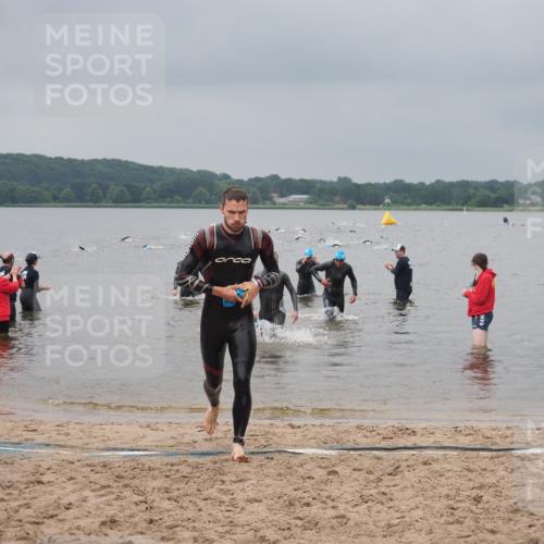 23.06.2024 - Viking Triathlon KatJ http://msf.ph/oto/6355149 23.06.2024 10:31:20 Schwimmen 458, 499 meine-sportfotos.de
