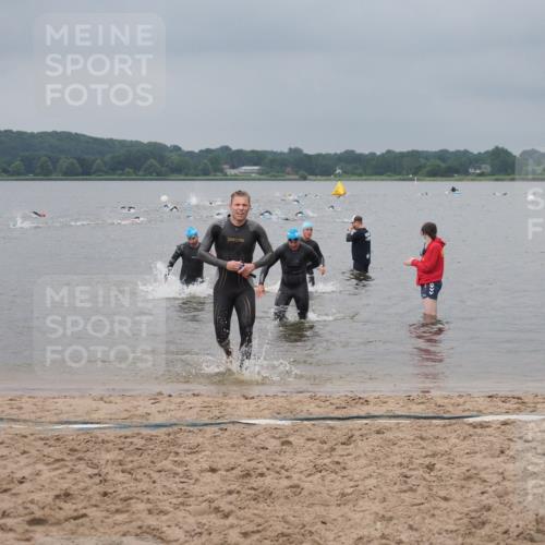 23.06.2024 - Viking Triathlon KatJ http://msf.ph/oto/6355179 23.06.2024 10:31:25 Schwimmen 16, 216, 458, 463, 499 meine-sportfotos.de