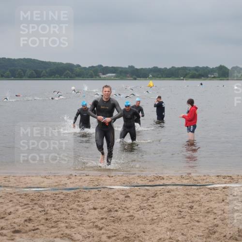 23.06.2024 - Viking Triathlon KatJ http://msf.ph/oto/6355182 23.06.2024 10:31:25 Schwimmen 16, 216, 458, 463, 499 meine-sportfotos.de