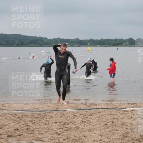 23.06.2024 - Viking Triathlon KatJ http://msf.ph/oto/6355190 23.06.2024 10:31:26 Schwimmen 16, 216, 458, 463 meine-sportfotos.de