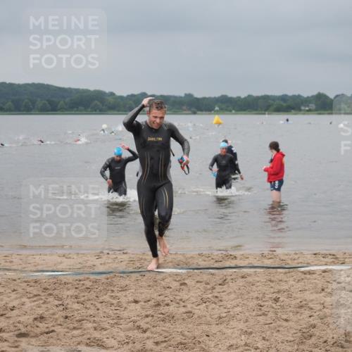 23.06.2024 - Viking Triathlon KatJ http://msf.ph/oto/6355201 23.06.2024 10:31:27 Schwimmen 16, 216, 458, 463 meine-sportfotos.de