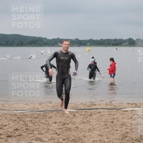 23.06.2024 - Viking Triathlon KatJ http://msf.ph/oto/6355206 23.06.2024 10:31:27 Schwimmen 16, 216, 458, 463 meine-sportfotos.de