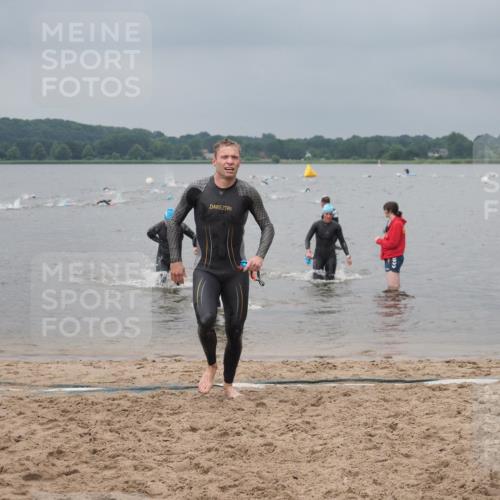 23.06.2024 - Viking Triathlon KatJ http://msf.ph/oto/6355208 23.06.2024 10:31:27 Schwimmen 16, 216, 458, 463 meine-sportfotos.de