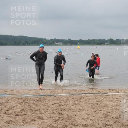 23.06.2024 - Viking Triathlon KatJ http://msf.ph/oto/6355224 23.06.2024 10:31:31 Schwimmen 16, 216, 458, 463 meine-sportfotos.de