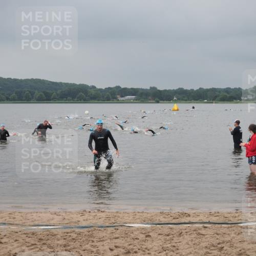 23.06.2024 - Viking Triathlon KatJ http://msf.ph/oto/6355284 23.06.2024 10:31:47 Schwimmen 107 meine-sportfotos.de