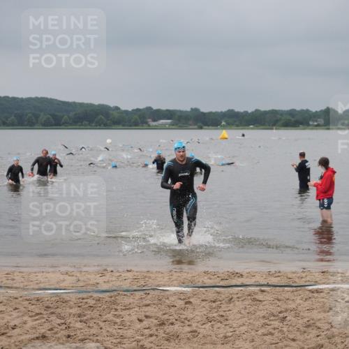 23.06.2024 - Viking Triathlon KatJ http://msf.ph/oto/6355292 23.06.2024 10:31:50 Schwimmen 107 meine-sportfotos.de