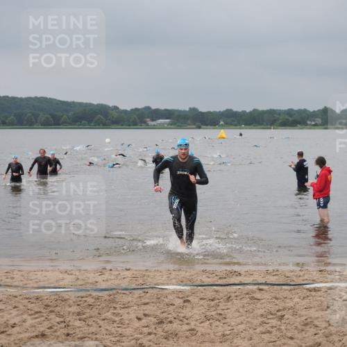 23.06.2024 - Viking Triathlon KatJ http://msf.ph/oto/6355300 23.06.2024 10:31:50 Schwimmen 107 meine-sportfotos.de