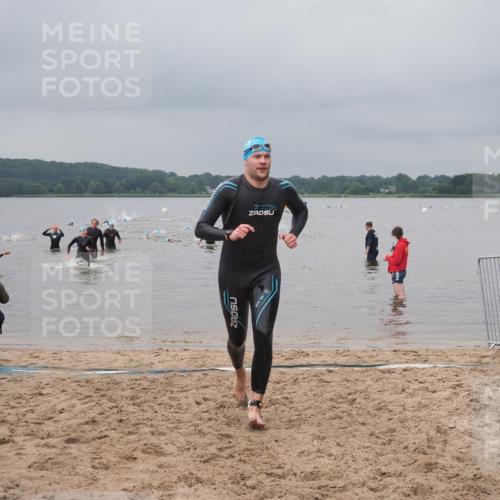 23.06.2024 - Viking Triathlon KatJ http://msf.ph/oto/6355314 23.06.2024 10:31:52 Schwimmen 14, 107 meine-sportfotos.de