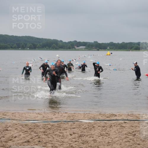 23.06.2024 - Viking Triathlon KatJ http://msf.ph/oto/6355334 23.06.2024 10:31:59 Schwimmen 14, 231, 640 meine-sportfotos.de