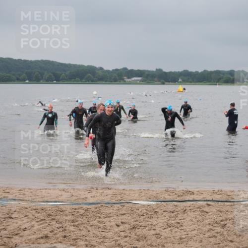 23.06.2024 - Viking Triathlon KatJ http://msf.ph/oto/6355341 23.06.2024 10:32:00 Schwimmen 14, 20, 231, 640 meine-sportfotos.de