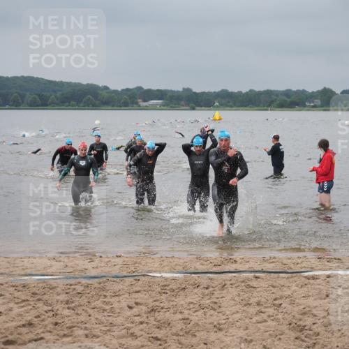 23.06.2024 - Viking Triathlon KatJ http://msf.ph/oto/6355376 23.06.2024 10:32:06 Schwimmen 6, 14, 20, 117, 231, 619, 640 meine-sportfotos.de