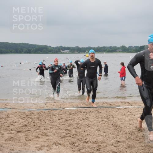 23.06.2024 - Viking Triathlon KatJ http://msf.ph/oto/6355396 23.06.2024 10:32:09 Schwimmen 6, 20, 117, 231, 260, 302, 394, 426, 619 meine-sportfotos.de