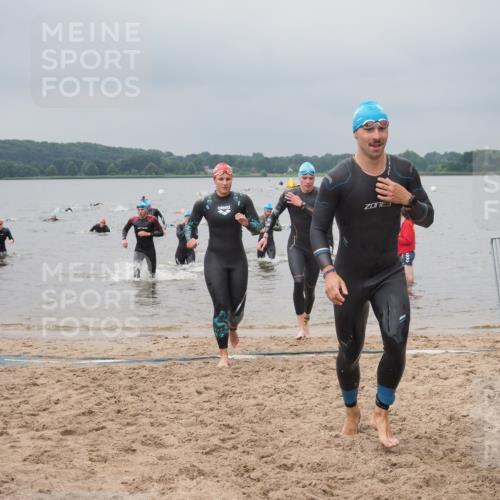 23.06.2024 - Viking Triathlon KatJ http://msf.ph/oto/6355399 23.06.2024 10:32:11 Schwimmen 6, 20, 117, 231, 260, 302, 394, 426, 619 meine-sportfotos.de