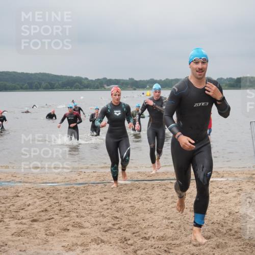 23.06.2024 - Viking Triathlon KatJ http://msf.ph/oto/6355402 23.06.2024 10:32:11 Schwimmen 6, 20, 117, 231, 260, 302, 394, 426, 619 meine-sportfotos.de