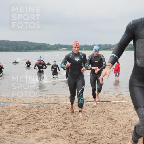 23.06.2024 - Viking Triathlon KatJ http://msf.ph/oto/6355411 23.06.2024 10:32:12 Schwimmen 6, 20, 117, 231, 260, 292, 302, 394, 426, 619 meine-sportfotos.de