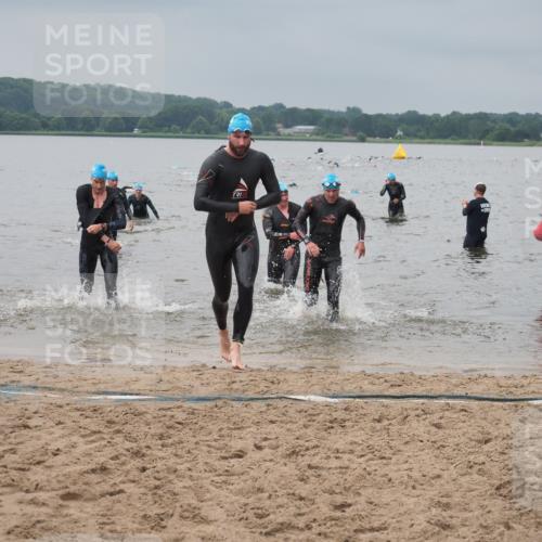 23.06.2024 - Viking Triathlon KatJ http://msf.ph/oto/6355643 23.06.2024 10:32:51 Schwimmen 5, 97, 164, 261, 654 meine-sportfotos.de