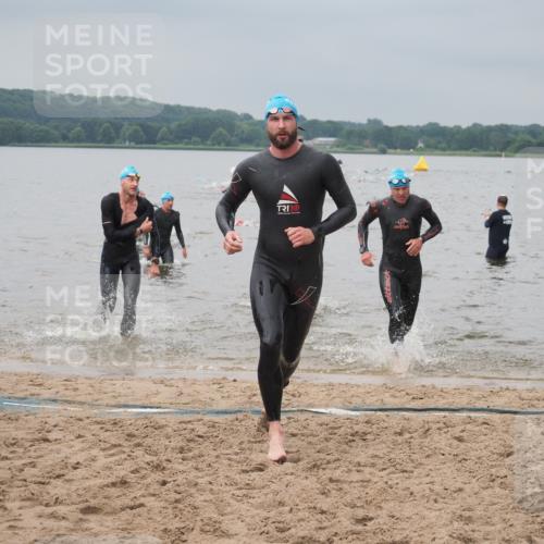 23.06.2024 - Viking Triathlon KatJ http://msf.ph/oto/6355655 23.06.2024 10:32:52 Schwimmen 5, 97, 99, 164, 261, 654 meine-sportfotos.de