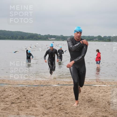 23.06.2024 - Viking Triathlon KatJ http://msf.ph/oto/6355740 23.06.2024 10:33:04 Schwimmen 13, 99, 125, 203 meine-sportfotos.de