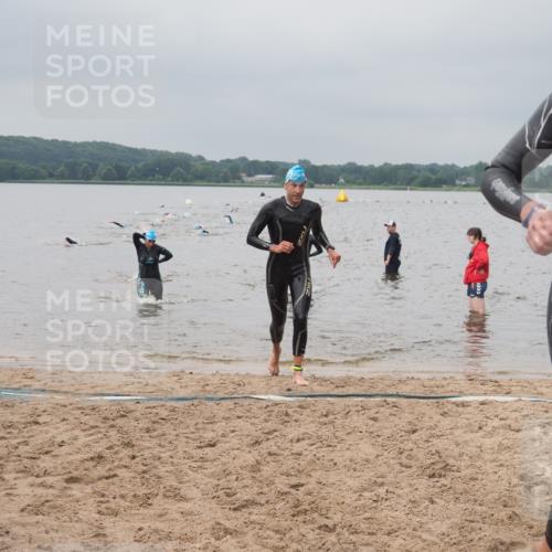 23.06.2024 - Viking Triathlon KatJ http://msf.ph/oto/6355751 23.06.2024 10:33:05 Schwimmen 13, 99, 125, 203 meine-sportfotos.de