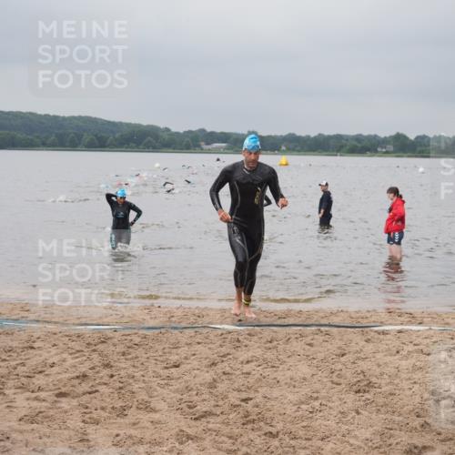 23.06.2024 - Viking Triathlon KatJ http://msf.ph/oto/6355754 23.06.2024 10:33:05 Schwimmen 13, 99, 125, 203 meine-sportfotos.de