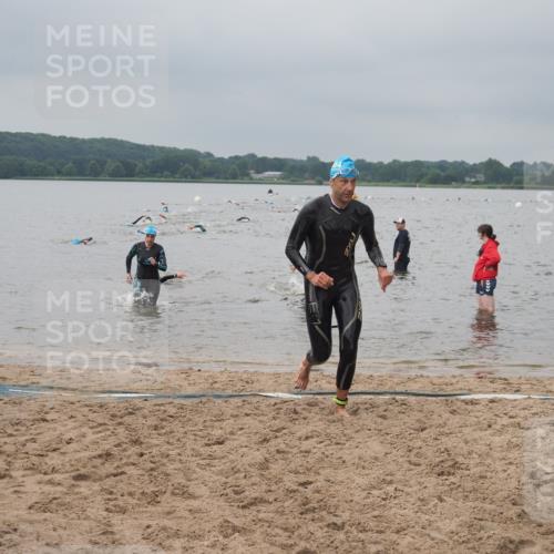 23.06.2024 - Viking Triathlon KatJ http://msf.ph/oto/6355765 23.06.2024 10:33:06 Schwimmen 13, 99, 125, 203 meine-sportfotos.de