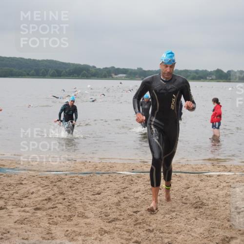 23.06.2024 - Viking Triathlon KatJ http://msf.ph/oto/6355769 23.06.2024 10:33:07 Schwimmen 13, 99, 125, 203 meine-sportfotos.de