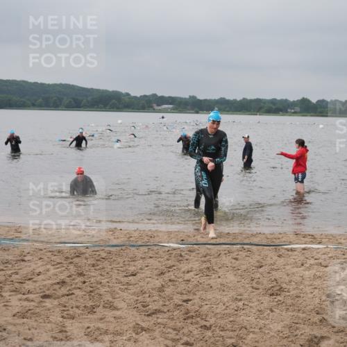 23.06.2024 - Viking Triathlon KatJ http://msf.ph/oto/6355785 23.06.2024 10:33:11 Schwimmen 13, 203, 626 meine-sportfotos.de