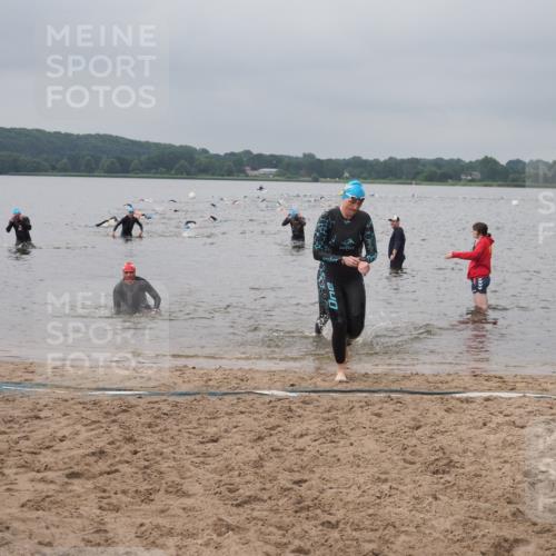 23.06.2024 - Viking Triathlon KatJ http://msf.ph/oto/6355787 23.06.2024 10:33:11 Schwimmen 13, 203, 626 meine-sportfotos.de