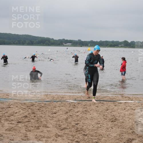 23.06.2024 - Viking Triathlon KatJ http://msf.ph/oto/6355792 23.06.2024 10:33:12 Schwimmen 13, 203, 626 meine-sportfotos.de
