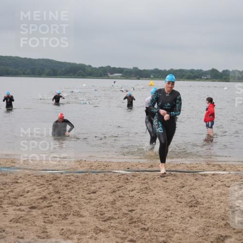 23.06.2024 - Viking Triathlon KatJ http://msf.ph/oto/6355796 23.06.2024 10:33:12 Schwimmen 13, 203, 626 meine-sportfotos.de
