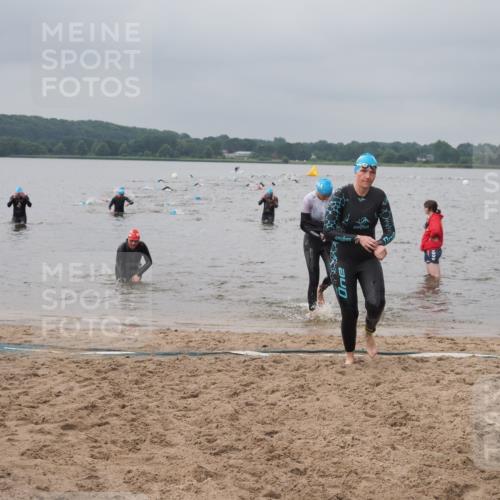 23.06.2024 - Viking Triathlon KatJ http://msf.ph/oto/6355801 23.06.2024 10:33:12 Schwimmen 13, 203, 626 meine-sportfotos.de