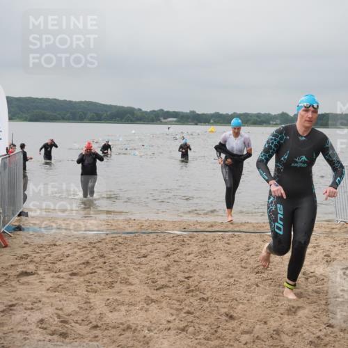 23.06.2024 - Viking Triathlon KatJ http://msf.ph/oto/6355806 23.06.2024 10:33:14 Schwimmen 13, 203, 626 meine-sportfotos.de